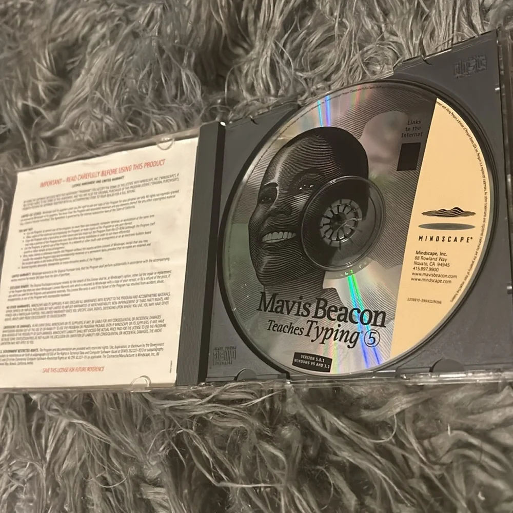 Retro Mindscape Mavis Beacon Teaches Typing 5 CD ROM PC Games